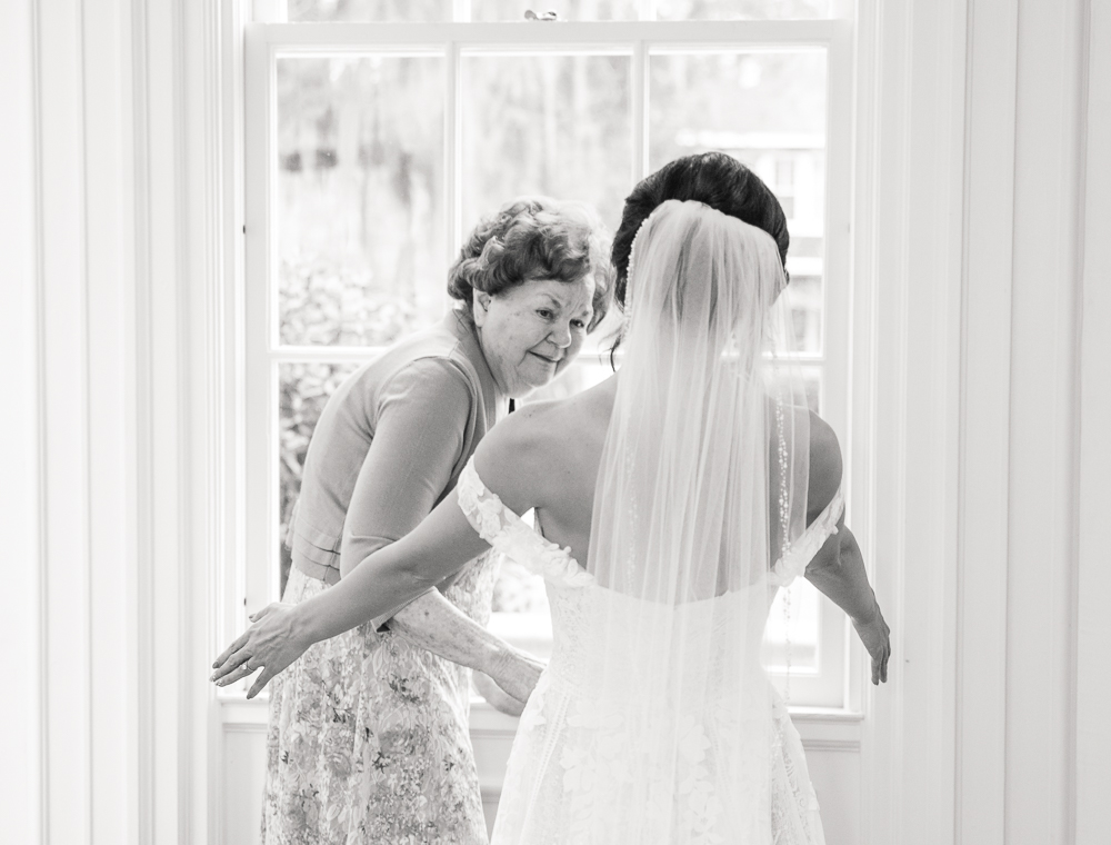 First Look with a Grandparent instead of the Groom